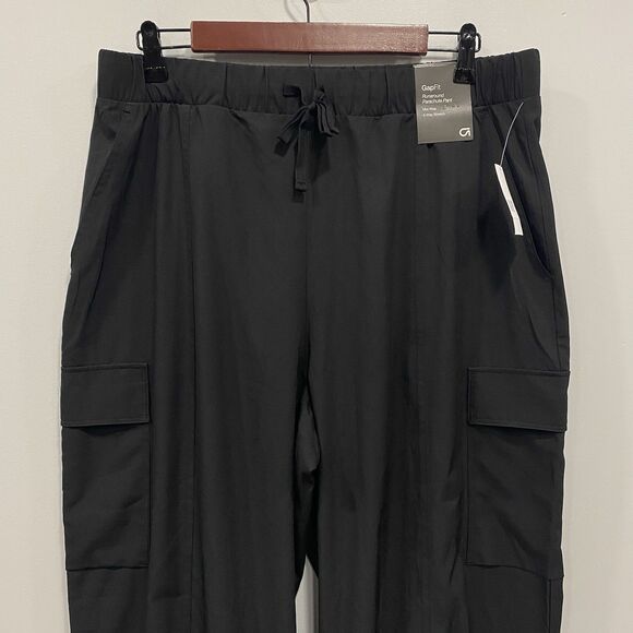 NWT GapFit Women’s L Black Runaround Parachute Cargo Pull-On Baggy Pants Stretch - Picture 16 of 16